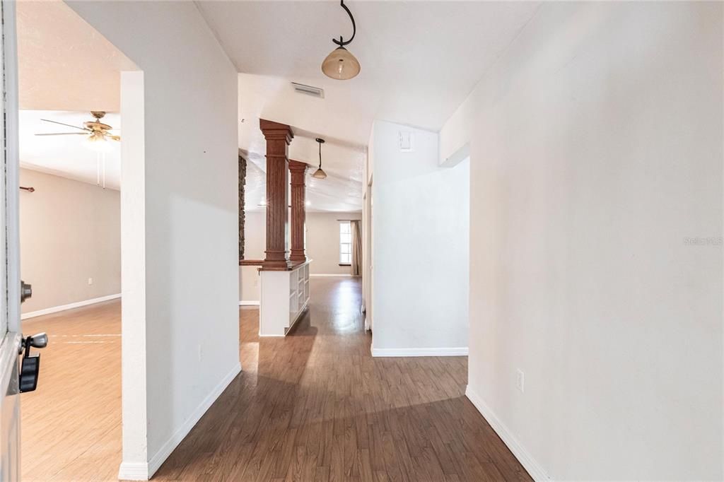 En Venta: $499,000 (3 camas, 2 baños, 2460 Pies cuadrados)