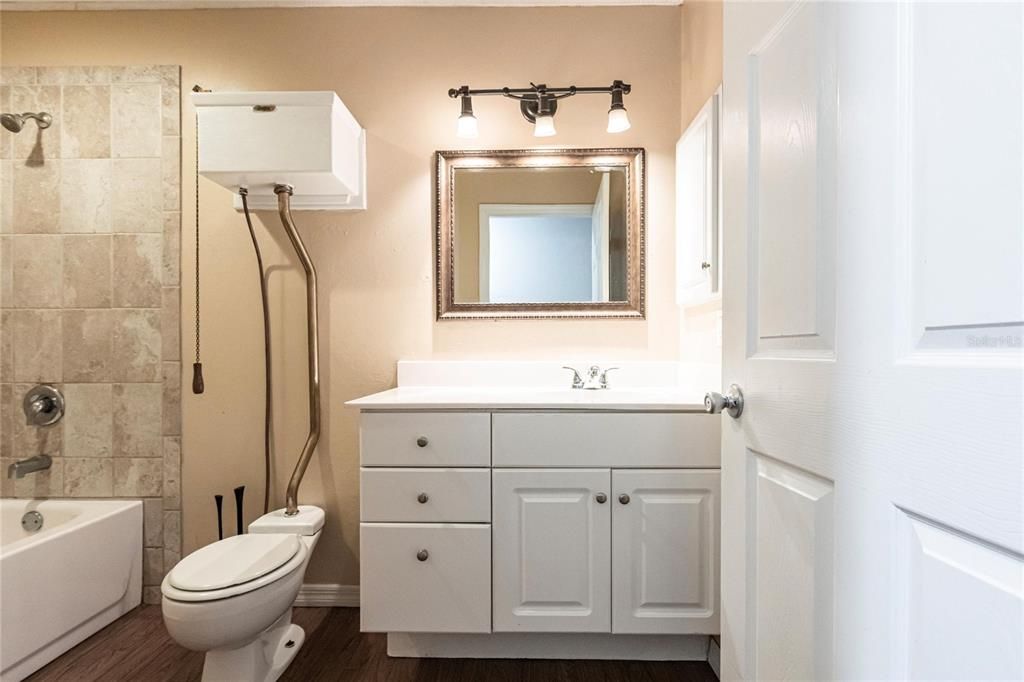 En Venta: $499,000 (3 camas, 2 baños, 2460 Pies cuadrados)