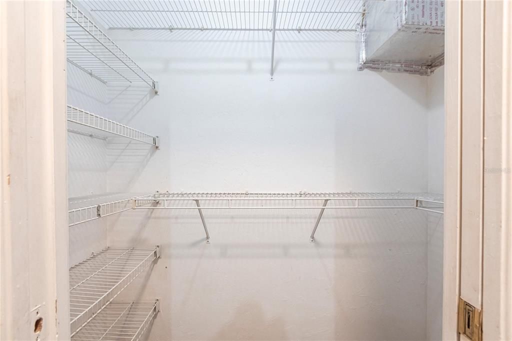 En Venta: $499,000 (3 camas, 2 baños, 2460 Pies cuadrados)