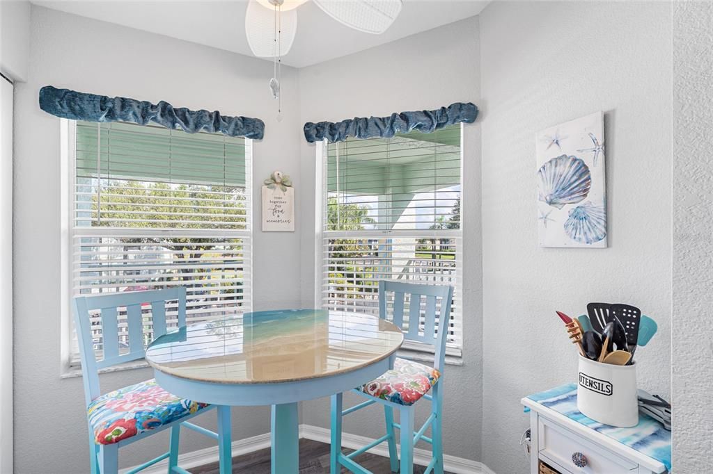 待售: $234,900 (2 贝兹, 2 浴室, 1153 平方英尺)