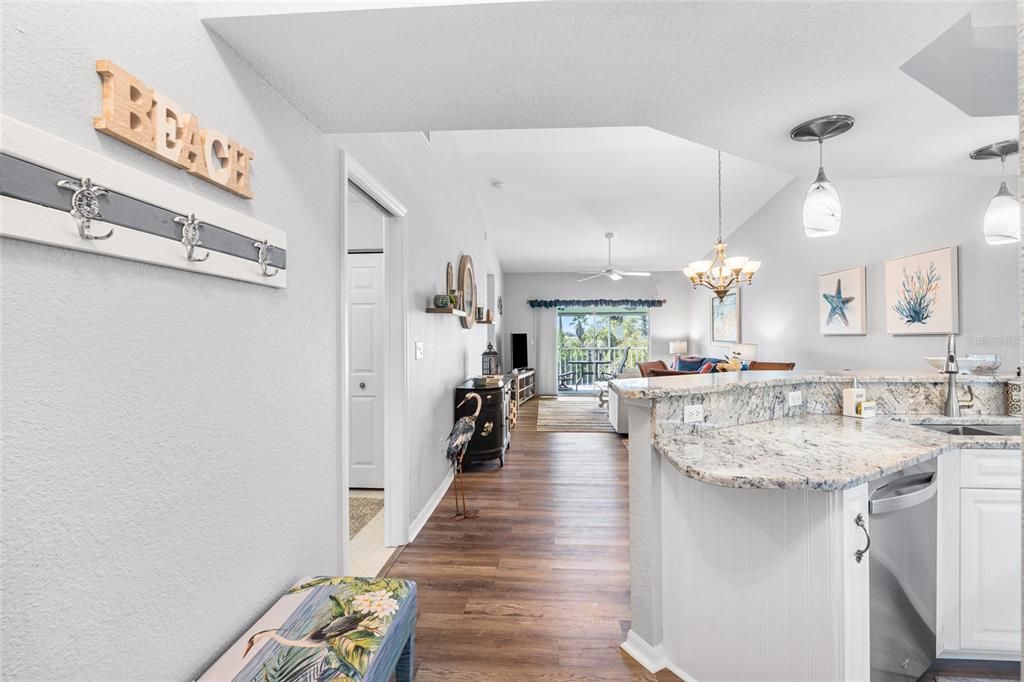 待售: $234,900 (2 贝兹, 2 浴室, 1153 平方英尺)