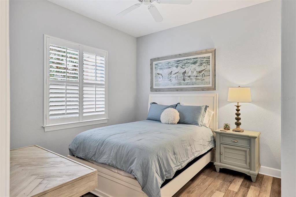 Activo con contrato: $6,200 (4 camas, 3 baños, 2719 Pies cuadrados)