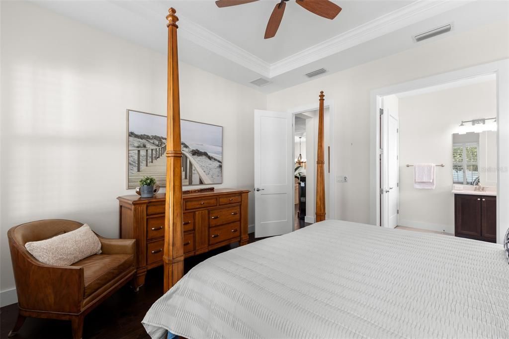 For Sale: $799,900 (4 beds, 2 baths, 2458 Square Feet)