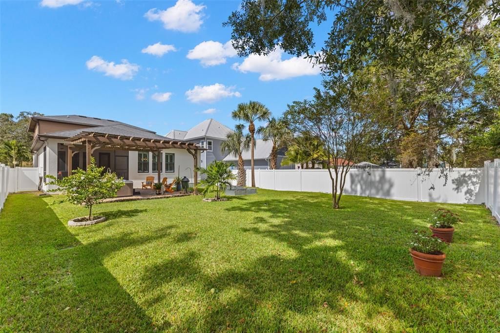 For Sale: $799,900 (4 beds, 2 baths, 2458 Square Feet)