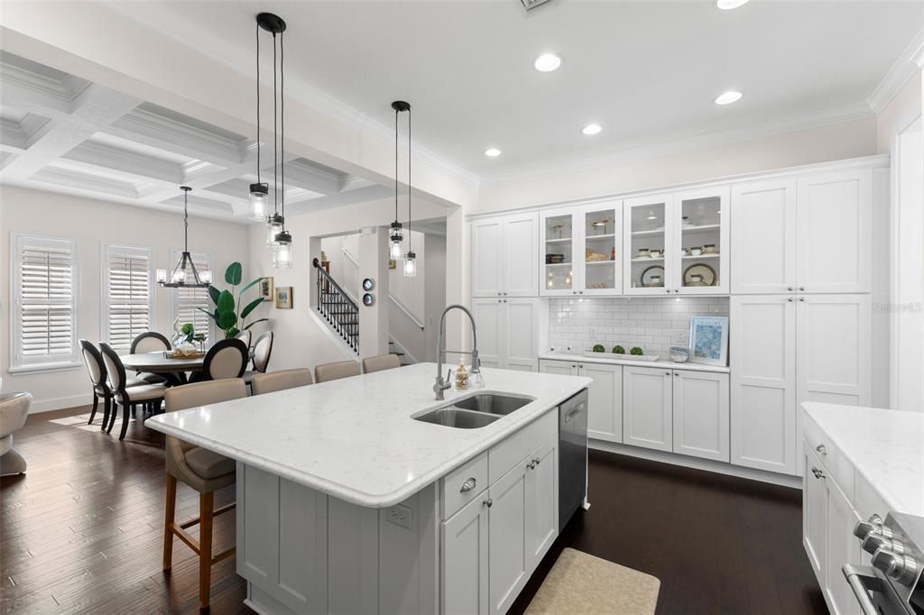 For Sale: $799,900 (4 beds, 2 baths, 2458 Square Feet)