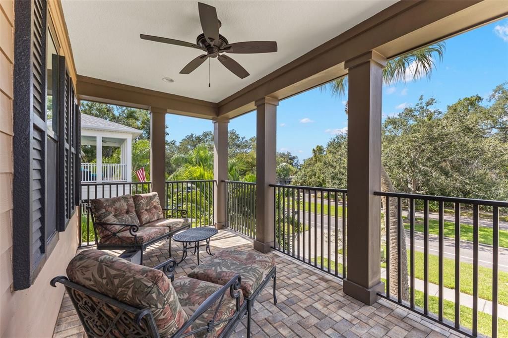 For Sale: $799,900 (4 beds, 2 baths, 2458 Square Feet)