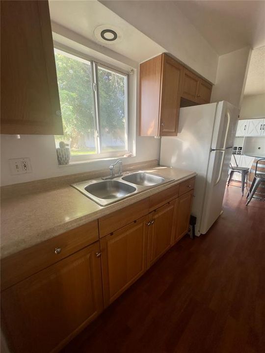 For Sale: $359,900 (3 beds, 2 baths, 1168 Square Feet)