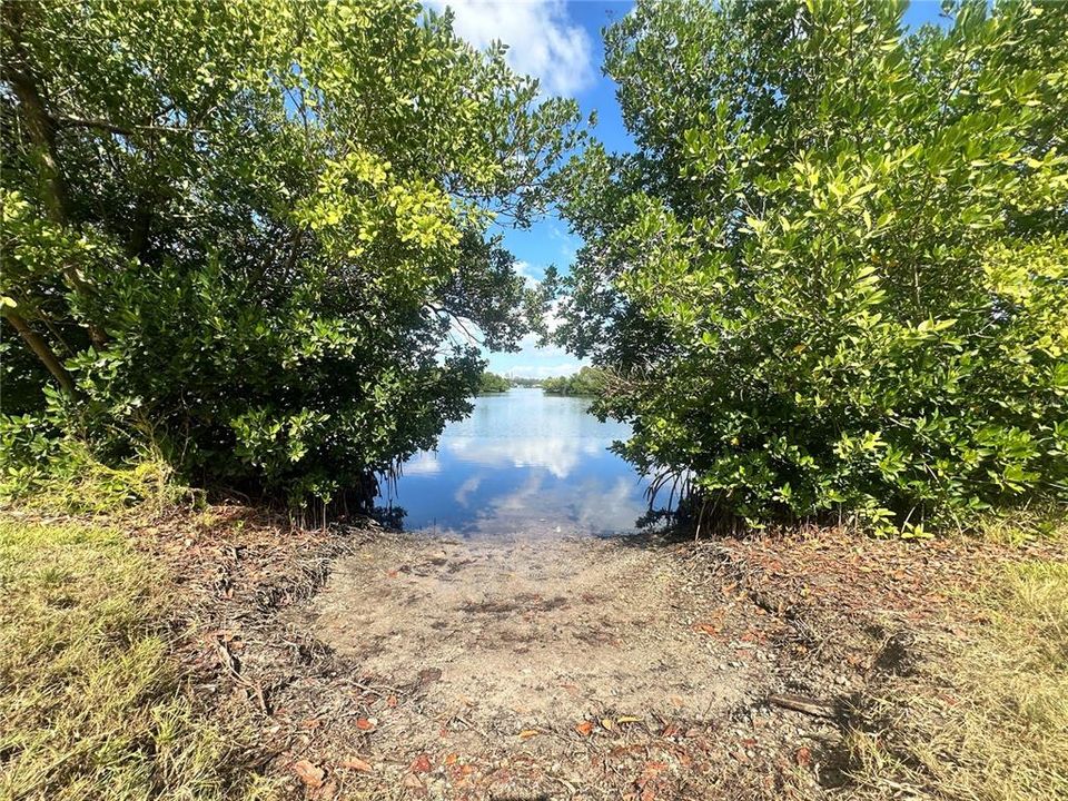 For Sale: $359,900 (3 beds, 2 baths, 1168 Square Feet)