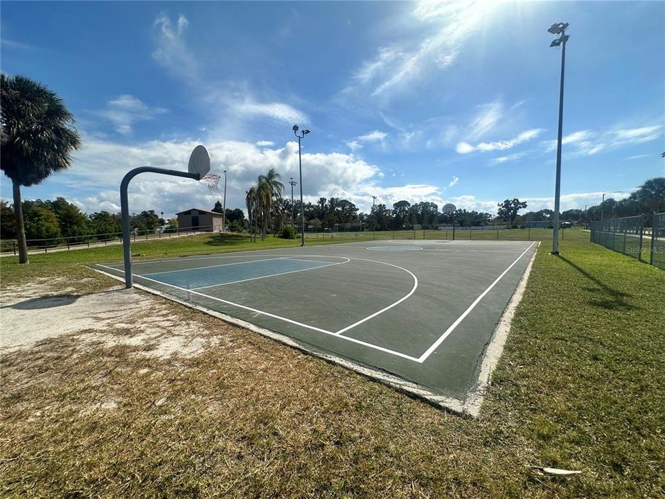 For Sale: $359,900 (3 beds, 2 baths, 1168 Square Feet)