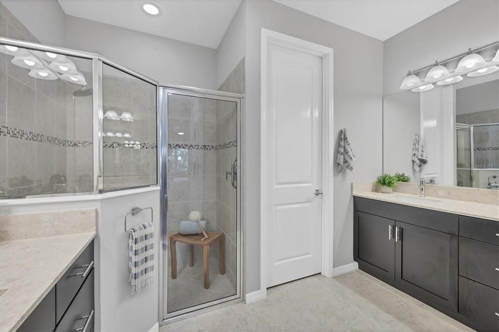 Active With Contract: $399,000 (2 beds, 2 baths, 1579 Square Feet)