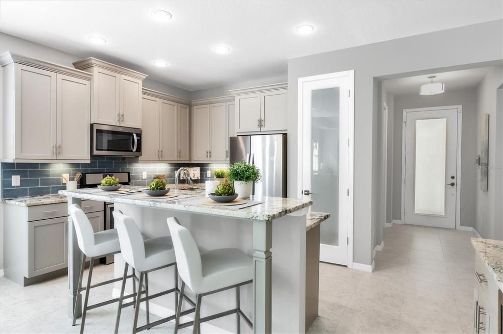 Active With Contract: $399,000 (2 beds, 2 baths, 1579 Square Feet)