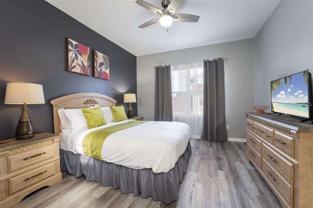 For Sale: $384,999 (4 beds, 3 baths, 1762 Square Feet)