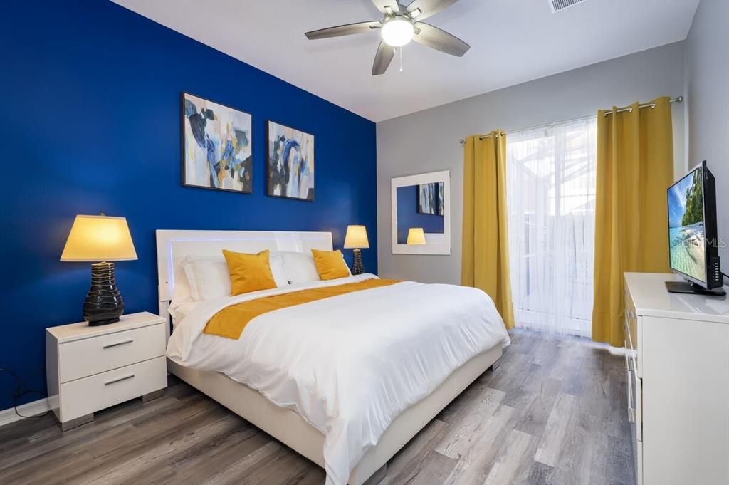 For Sale: $384,999 (4 beds, 3 baths, 1762 Square Feet)