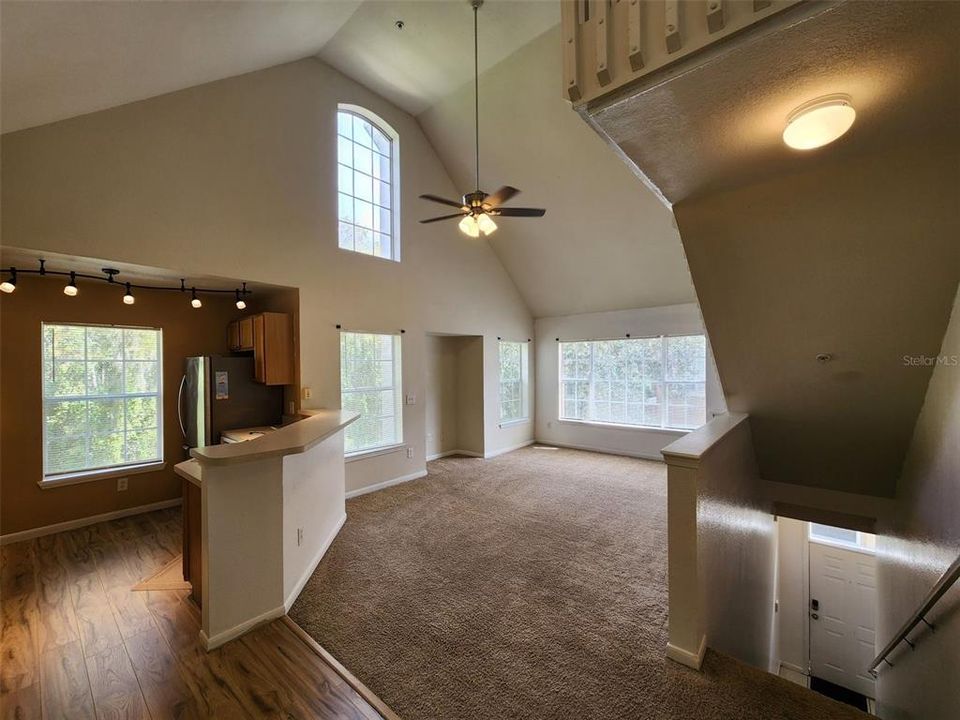 For Rent: $1,799 (2 beds, 2 baths, 1255 Square Feet)