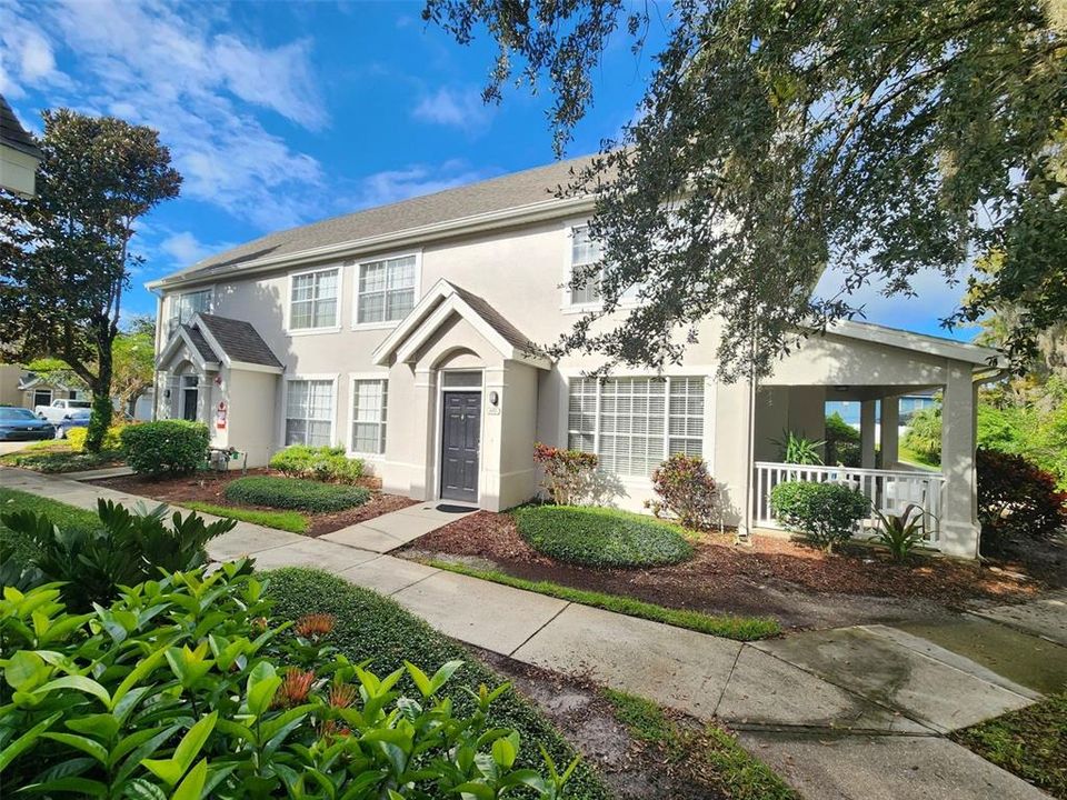 For Rent: $1,799 (2 beds, 2 baths, 1255 Square Feet)