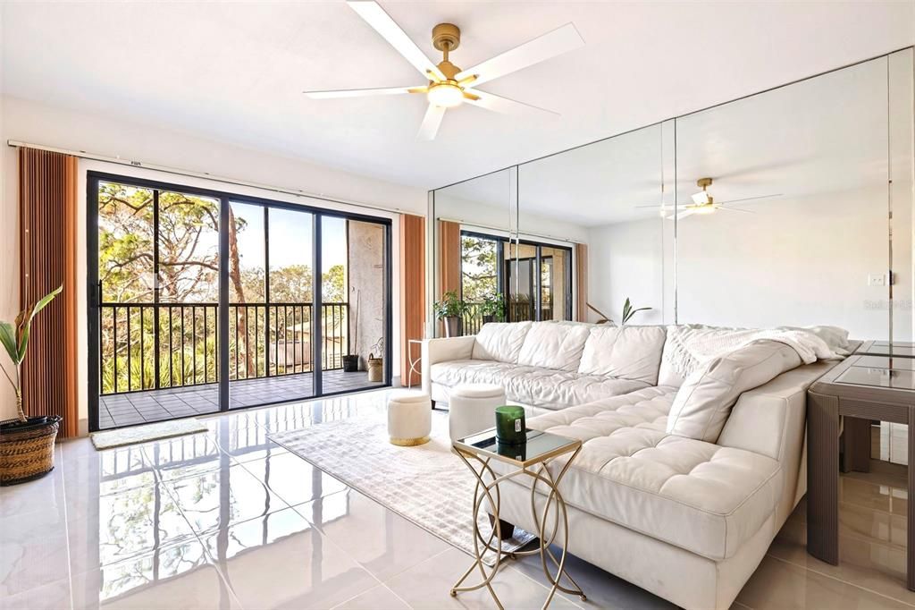 For Sale: $264,900 (2 beds, 2 baths, 1280 Square Feet)