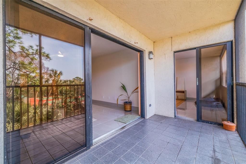 For Sale: $264,900 (2 beds, 2 baths, 1280 Square Feet)