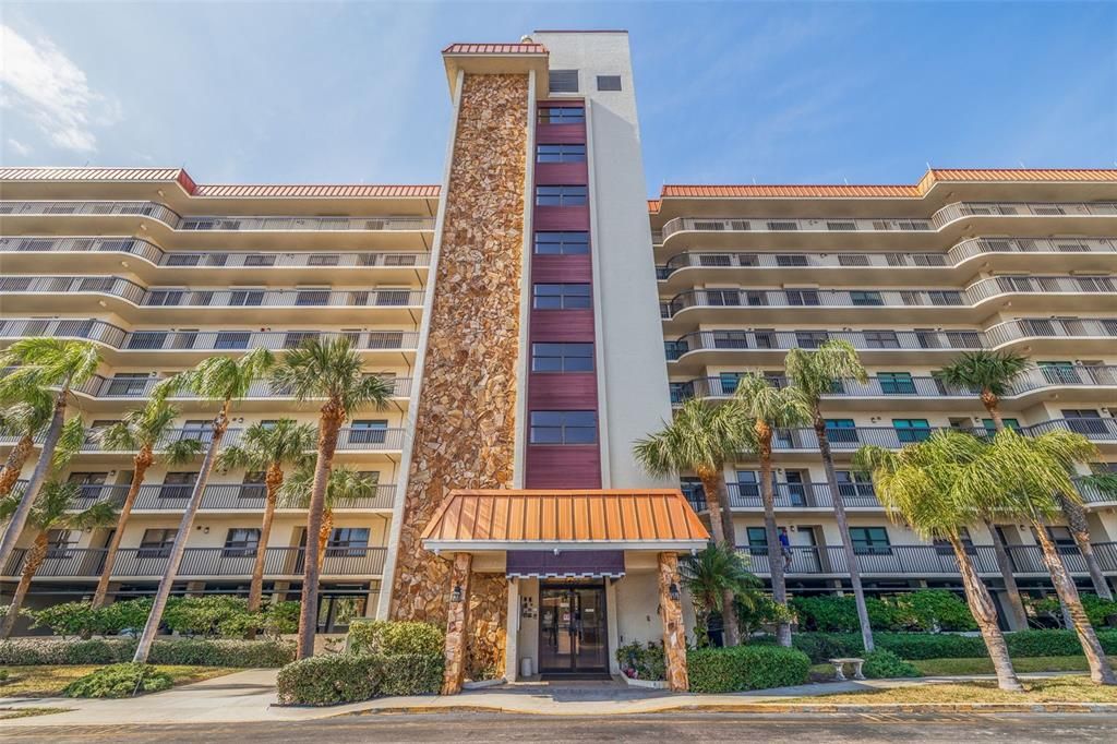 For Sale: $264,900 (2 beds, 2 baths, 1280 Square Feet)