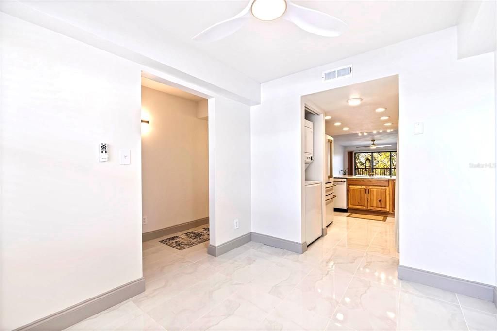 For Sale: $264,900 (2 beds, 2 baths, 1280 Square Feet)