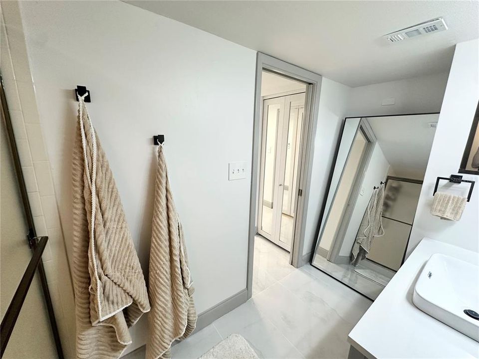 For Sale: $264,900 (2 beds, 2 baths, 1280 Square Feet)