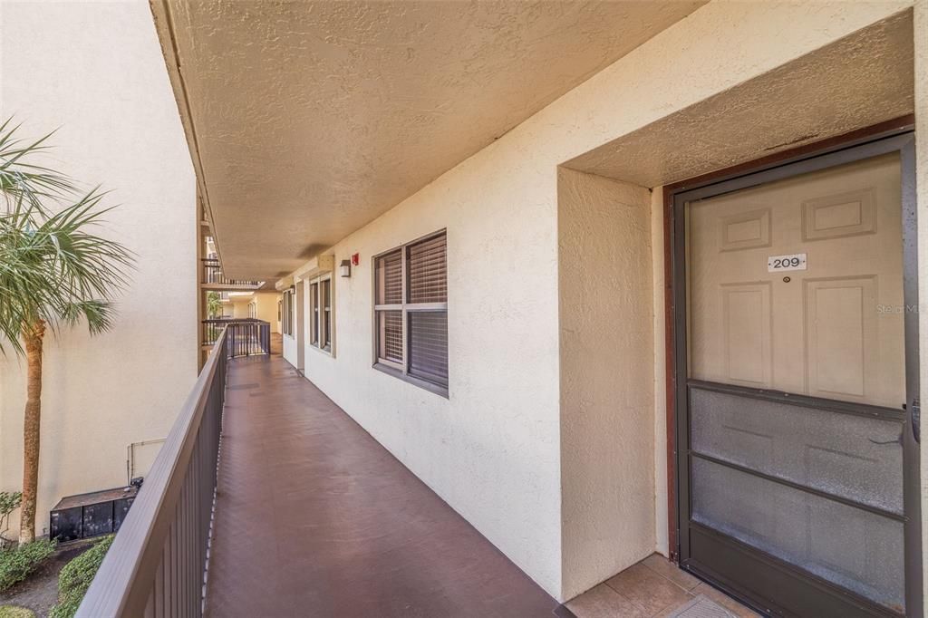 For Sale: $264,900 (2 beds, 2 baths, 1280 Square Feet)