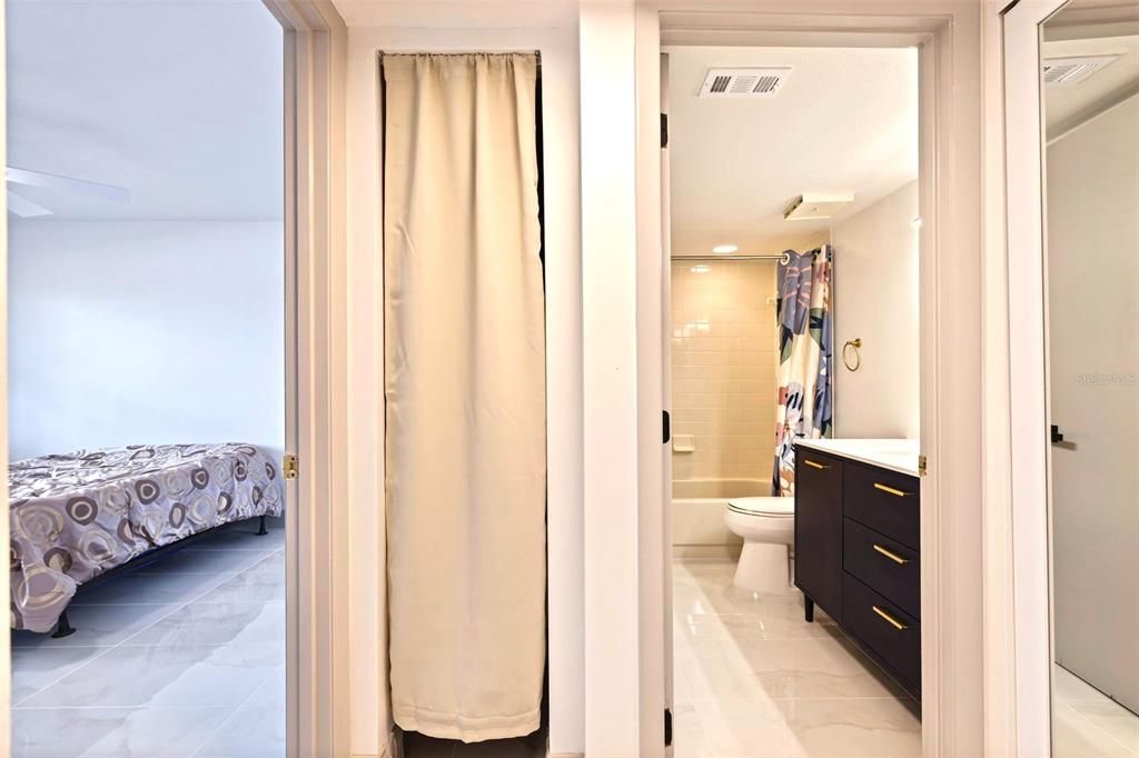 For Sale: $264,900 (2 beds, 2 baths, 1280 Square Feet)