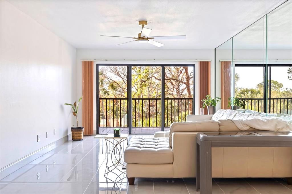 For Sale: $264,900 (2 beds, 2 baths, 1280 Square Feet)