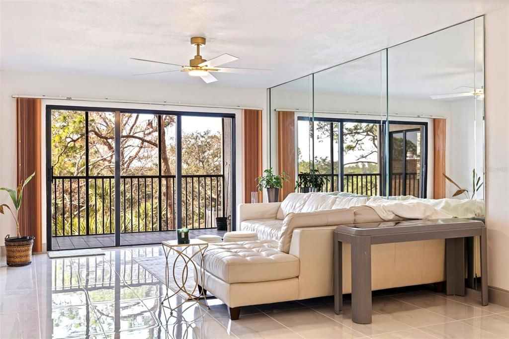 For Sale: $264,900 (2 beds, 2 baths, 1280 Square Feet)