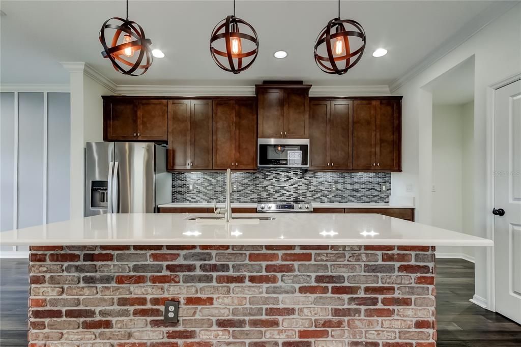 Active With Contract: $2,800 (3 beds, 2 baths, 1872 Square Feet)