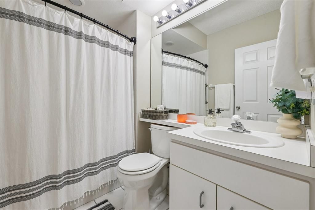 En Venta: $299,900 (2 camas, 2 baños, 1205 Pies cuadrados)