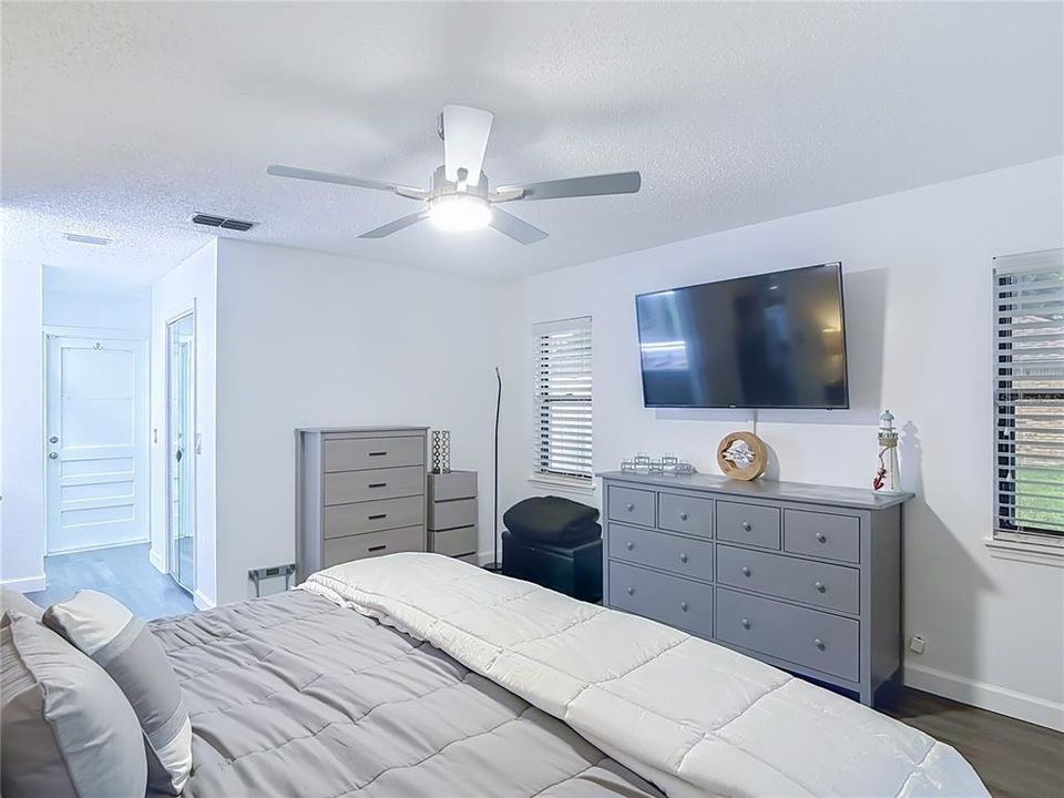 En Venta: $595,000 (3 camas, 2 baños, 1764 Pies cuadrados)