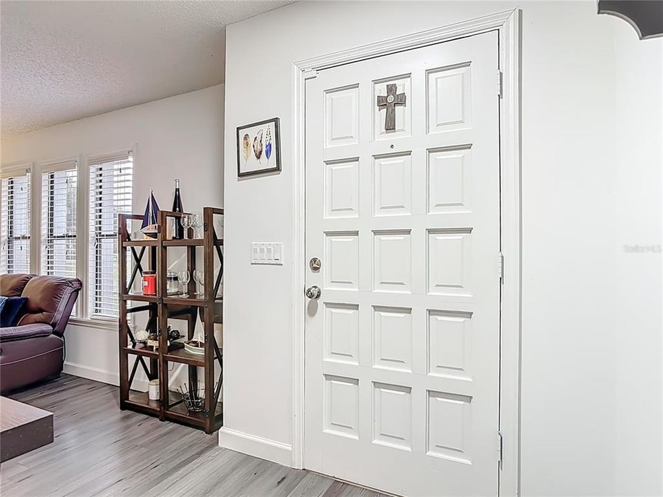 En Venta: $595,000 (3 camas, 2 baños, 1764 Pies cuadrados)