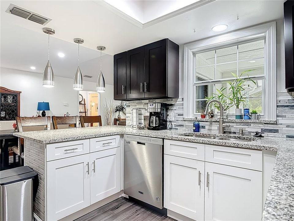 En Venta: $595,000 (3 camas, 2 baños, 1764 Pies cuadrados)