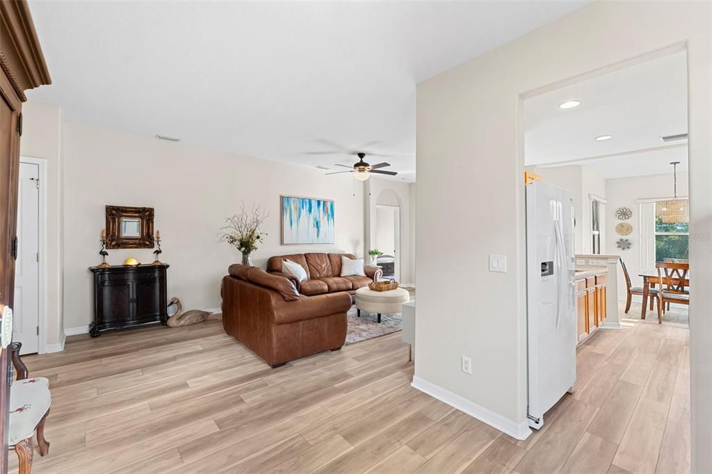 Active With Contract: $250,000 (3 beds, 2 baths, 15535 Square Feet)