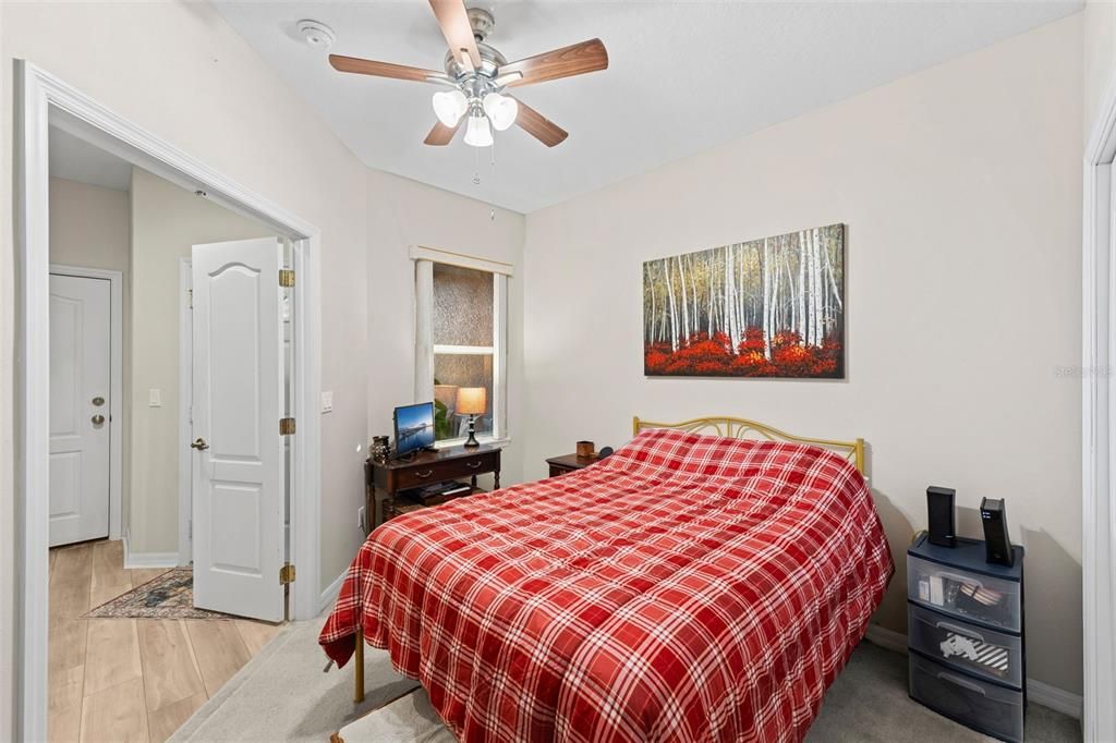 Active With Contract: $250,000 (3 beds, 2 baths, 15535 Square Feet)