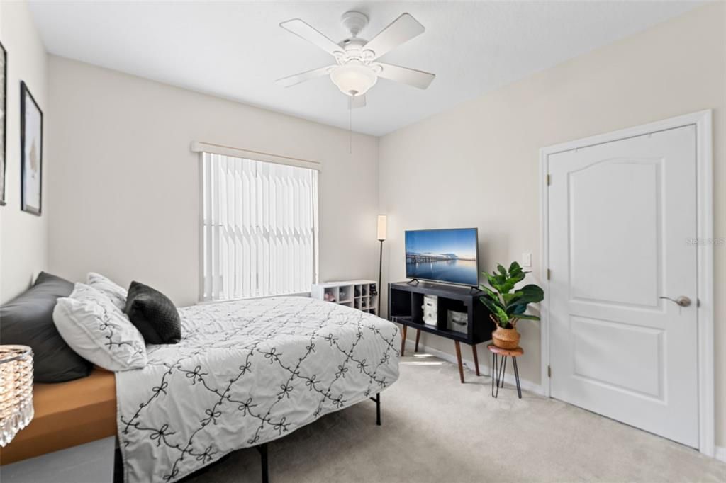 Active With Contract: $250,000 (3 beds, 2 baths, 15535 Square Feet)