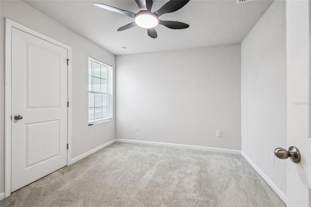 待售: $299,900 (3 贝兹, 2 浴室, 1440 平方英尺)