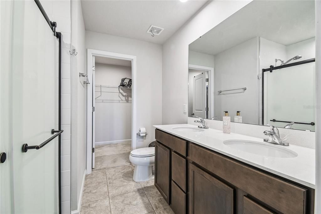 待售: $299,900 (3 贝兹, 2 浴室, 1440 平方英尺)