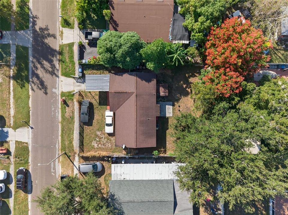 合同活跃: $235,000 (3 贝兹, 1 浴室, 1101 平方英尺)