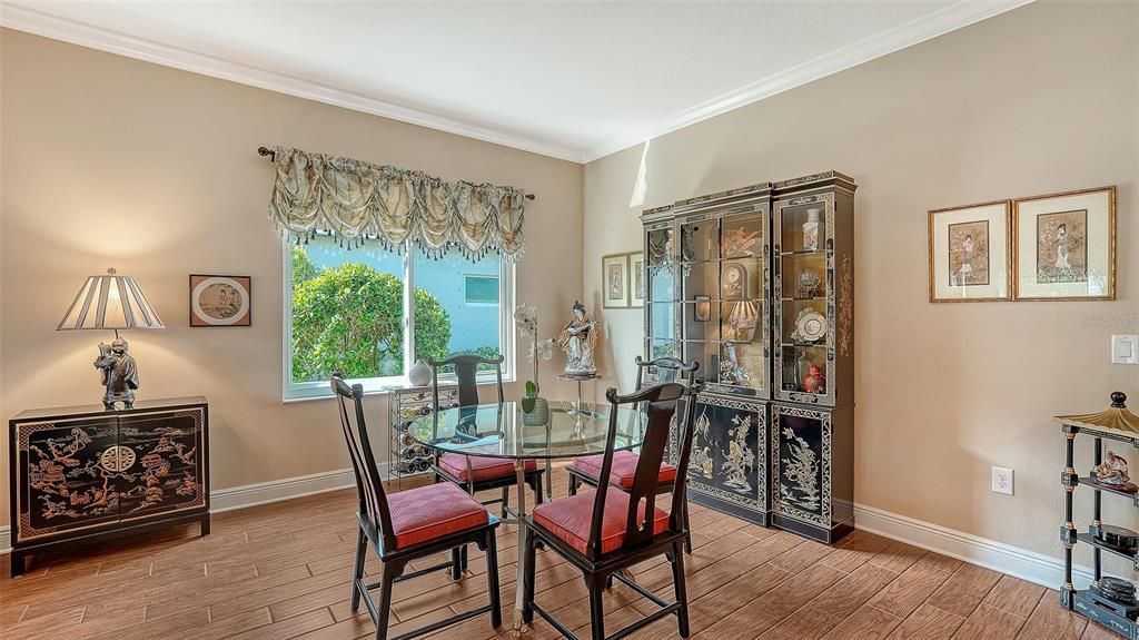 For Sale: $675,000 (4 beds, 3 baths, 3032 Square Feet)