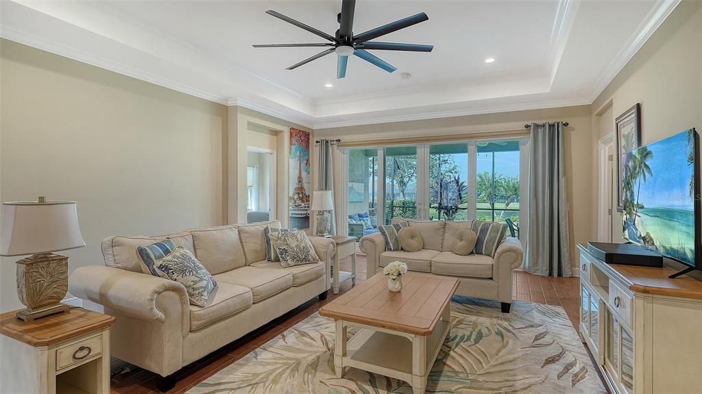 For Sale: $675,000 (4 beds, 3 baths, 3032 Square Feet)