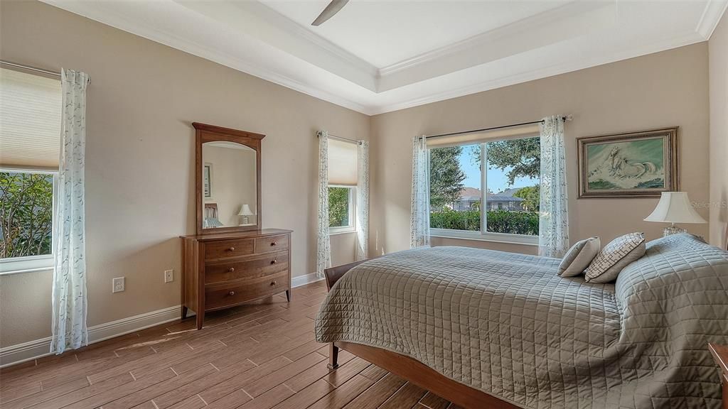 For Sale: $675,000 (4 beds, 3 baths, 3032 Square Feet)