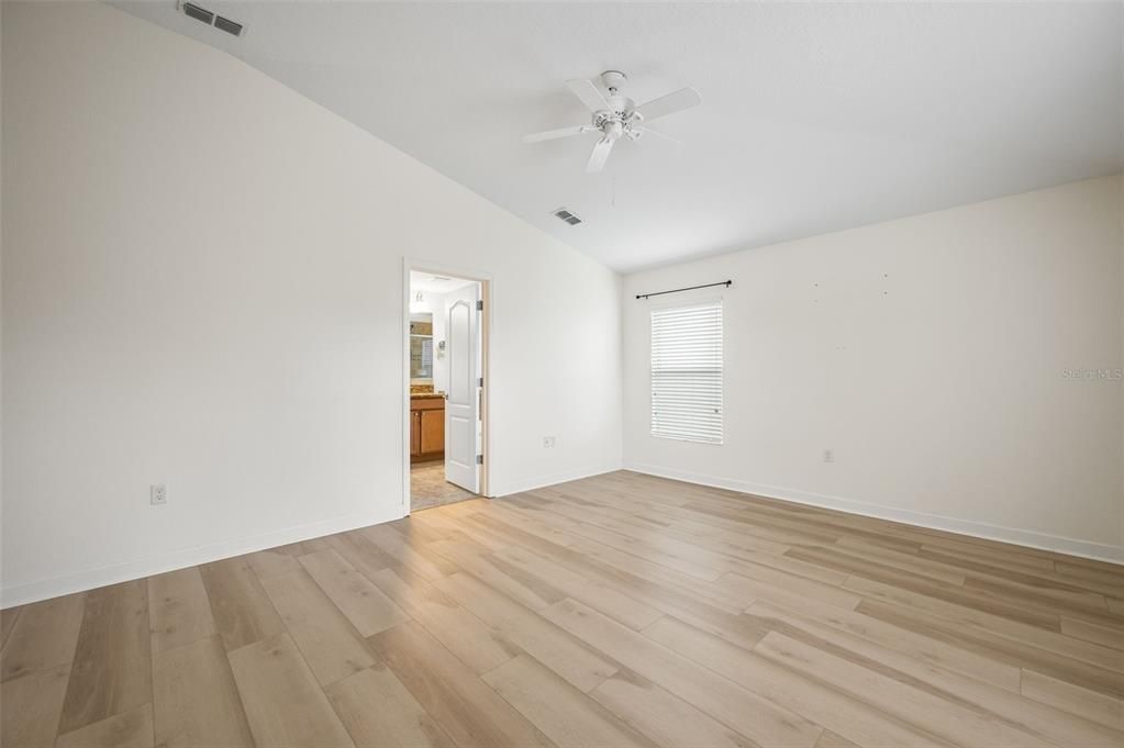 待售: $590,000 (3 贝兹, 2 浴室, 2061 平方英尺)