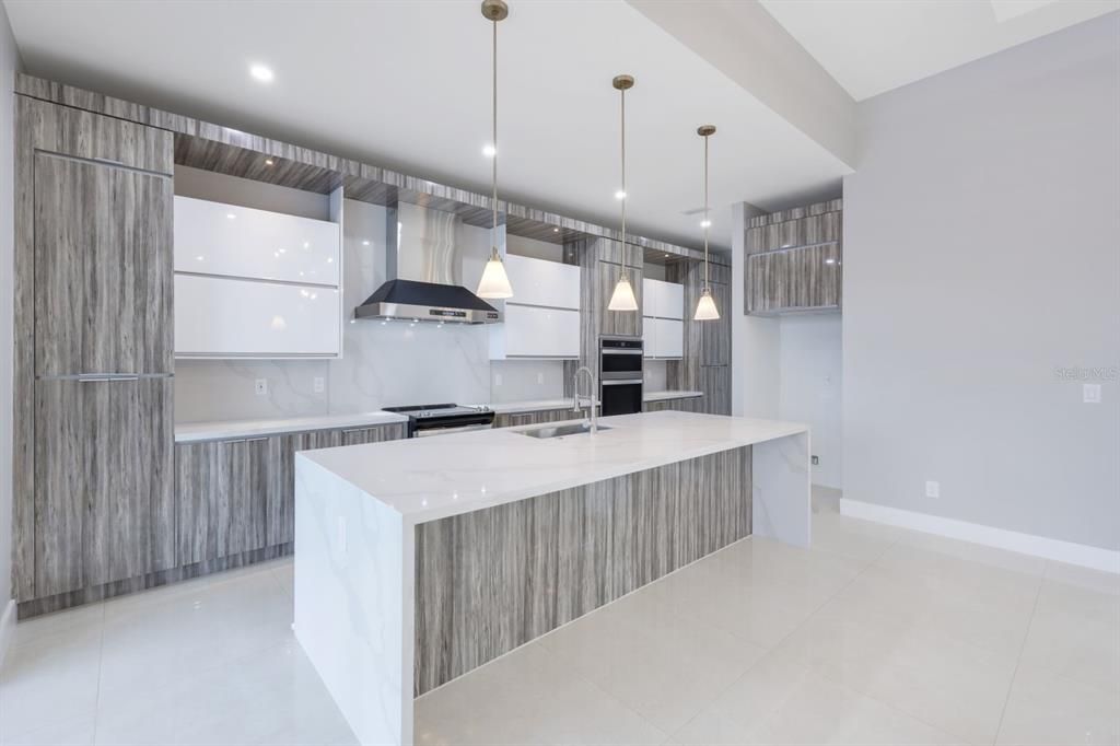 待售: $679,800 (3 贝兹, 2 浴室, 1924 平方英尺)