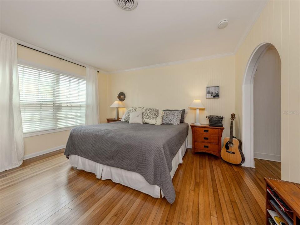 For Sale: $1,195,000 (4 beds, 3 baths, 3048 Square Feet)