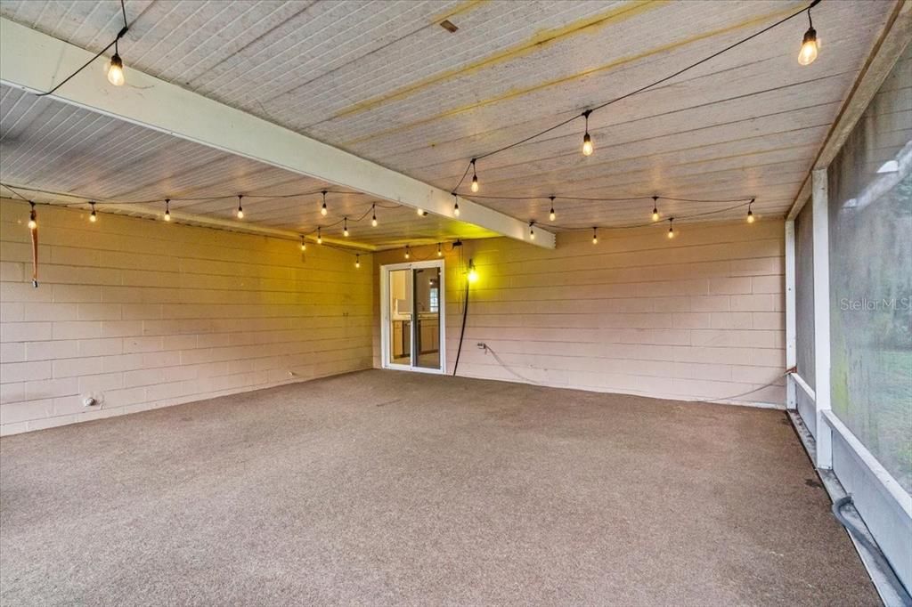 Activo con contrato: $259,000 (3 camas, 2 baños, 1211 Pies cuadrados)