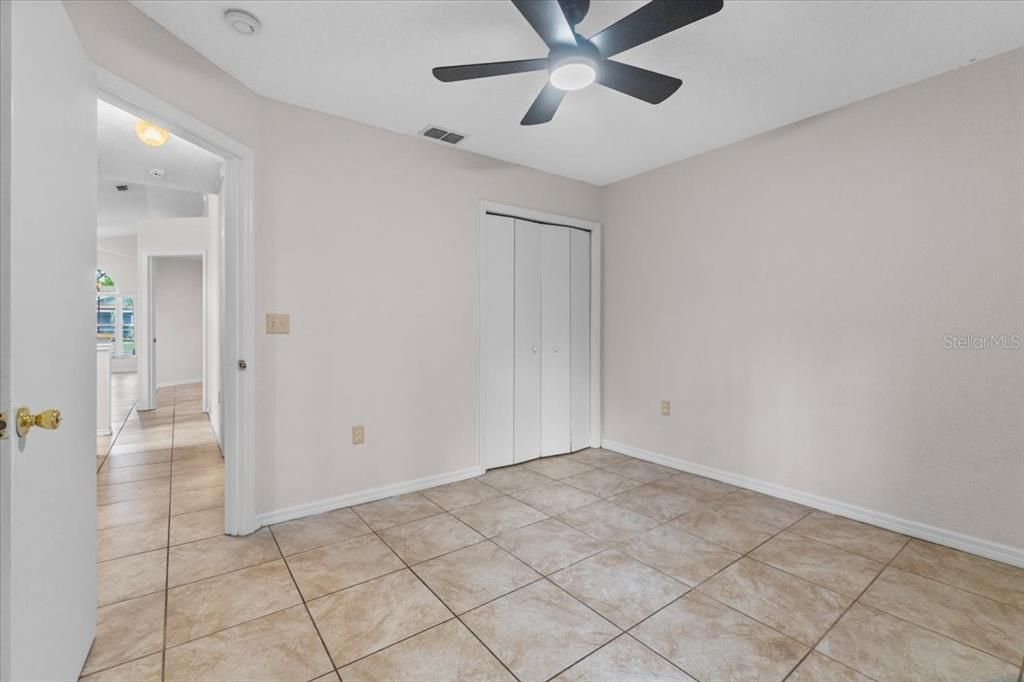 Activo con contrato: $259,000 (3 camas, 2 baños, 1211 Pies cuadrados)