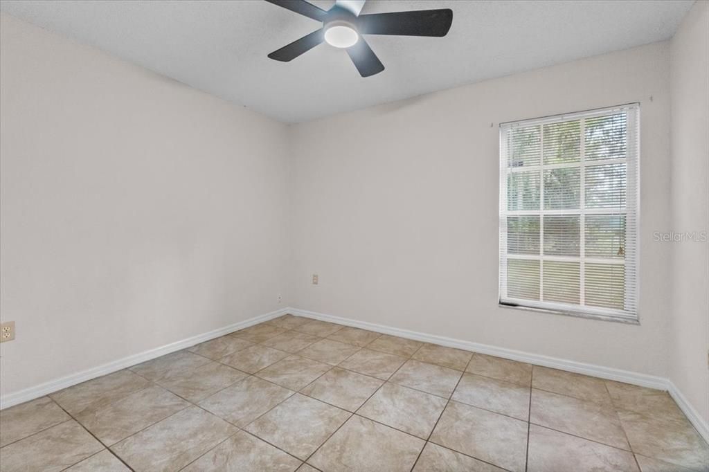 Activo con contrato: $259,000 (3 camas, 2 baños, 1211 Pies cuadrados)