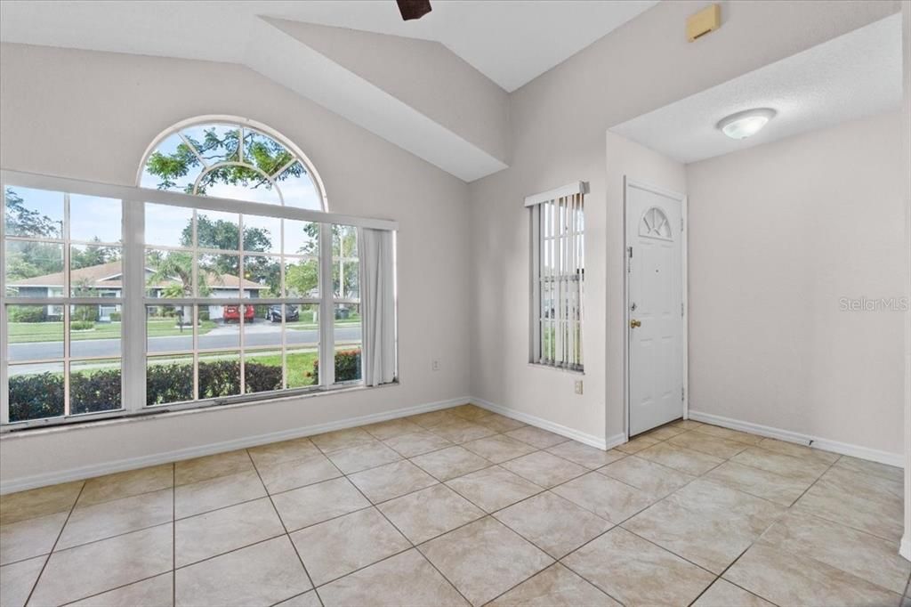 Activo con contrato: $259,000 (3 camas, 2 baños, 1211 Pies cuadrados)