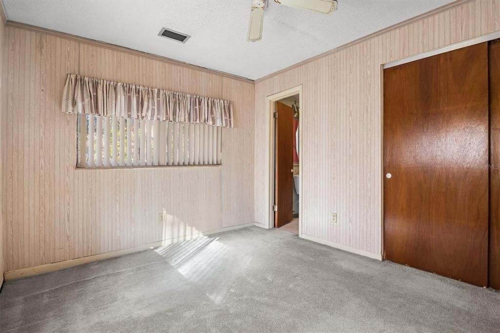 For Sale: $273,000 (3 beds, 2 baths, 1440 Square Feet)